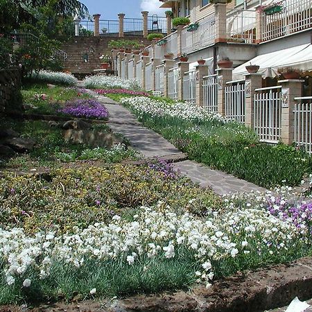 Hotel Oasi Di Pace Sutri Zewnętrze zdjęcie